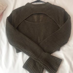 Cropped sexy sweater.